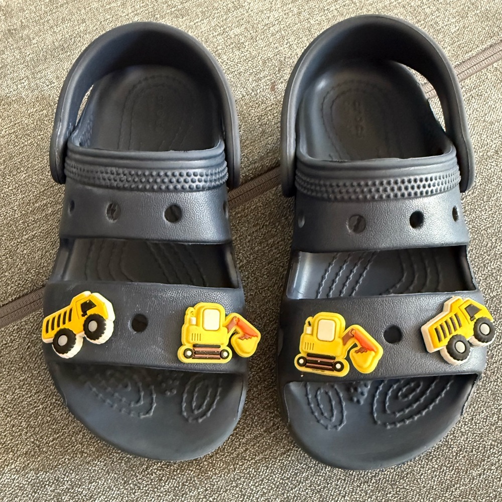 Size 10 Navy Croc Sandal Toddler